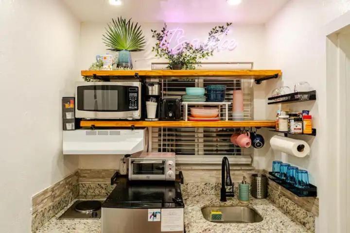 Stunning Little Havana Suites Close To Airport, Calle Ocho, Brickell, Wynwood And The Beaches - Free Parking Miami Zewnętrze zdjęcie