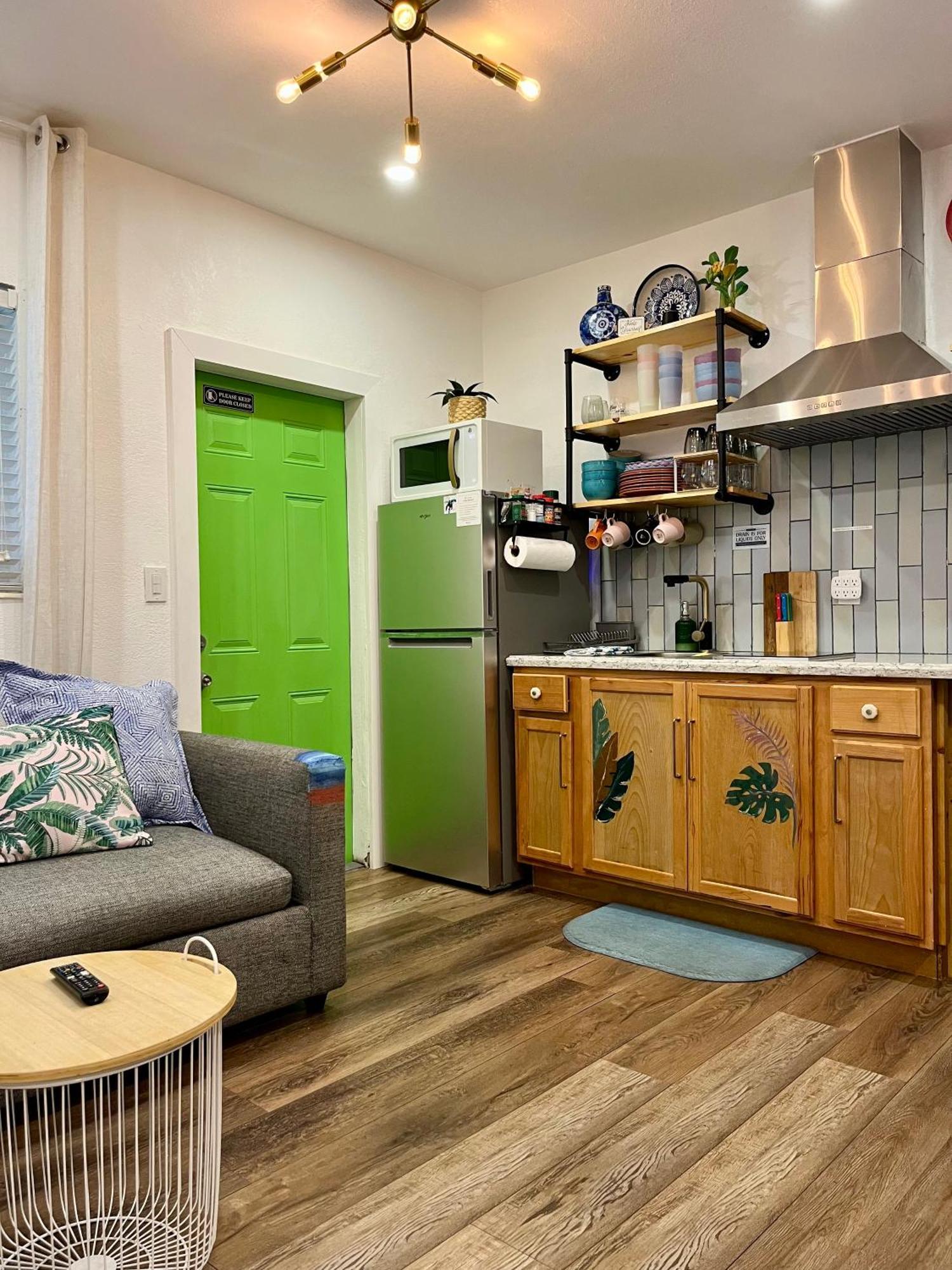 Stunning Little Havana Suites Close To Airport, Calle Ocho, Brickell, Wynwood And The Beaches - Free Parking Miami Zewnętrze zdjęcie